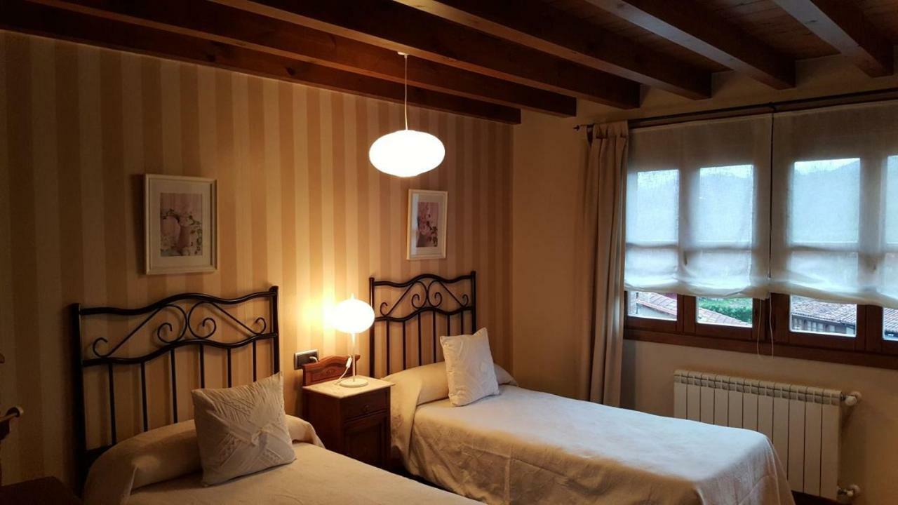 Camin De Los Collaos Guest House Cangas de Onis Luaran gambar